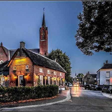 Het Hart Van Alem Acomodação com café da manhã Exterior foto